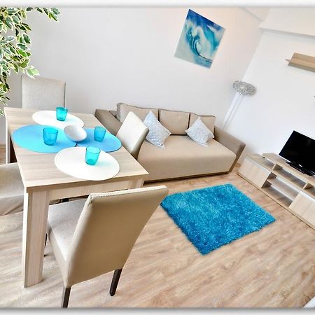Summerland Luxury Studios By The Sea ママイア 部屋 写真