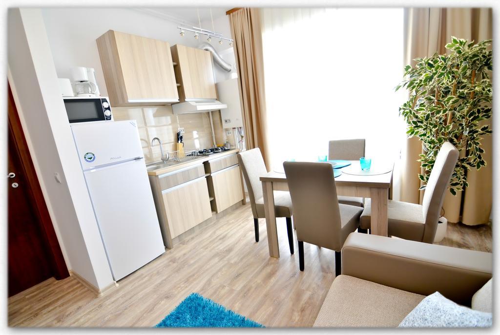 Summerland Luxury Studios By The Sea ママイア 部屋 写真