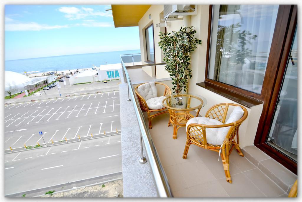 Summerland Luxury Studios By The Sea ママイア 部屋 写真